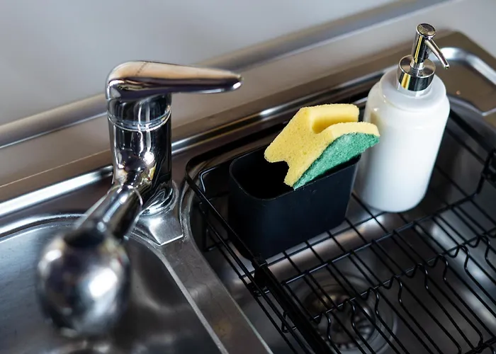 招待所 Ma Se Piacenza - *